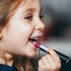 Should children wear makeup for photos?